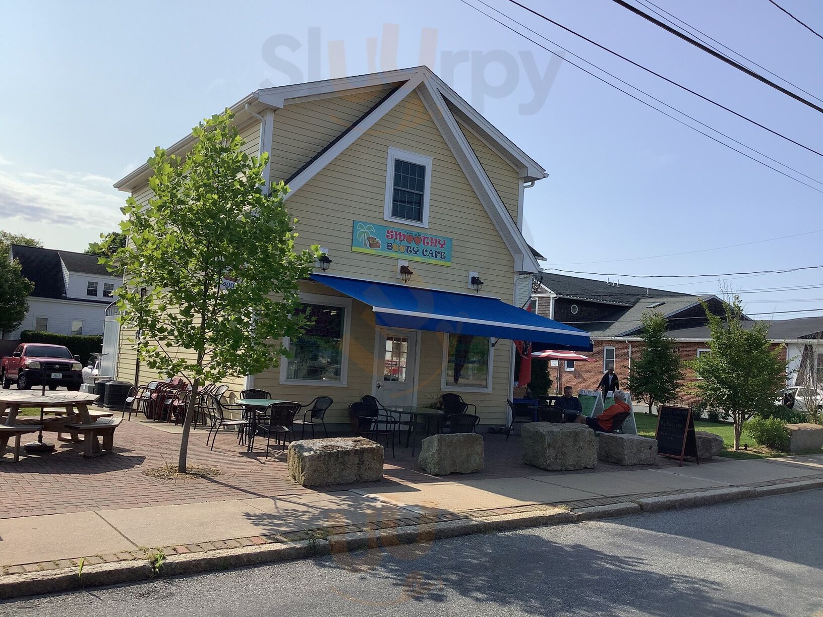 Smoothy Booty Cafe