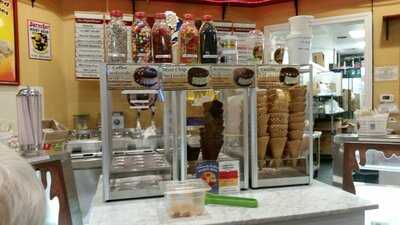 Doc Burnstein's Ice Cream Lab - Arroyo Grande