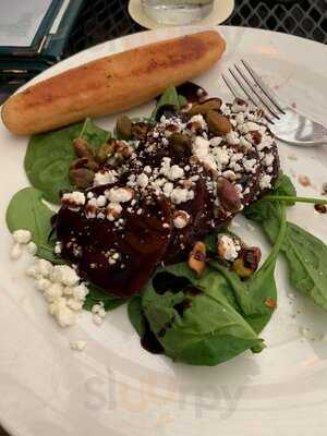 Scooter's Restaurant & Bar