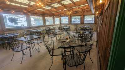 Scooter's Restaurant & Bar