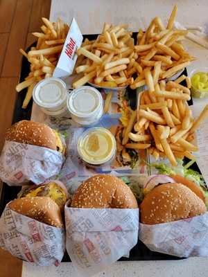 The Habit Burger Grill