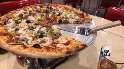 Pepperoni's Gourmet Pizza