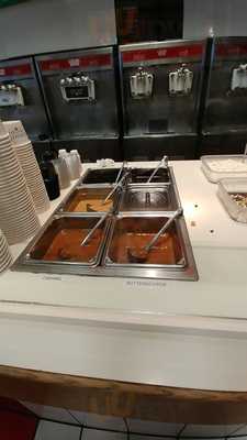 Golden Spoon Frozen Yogurt