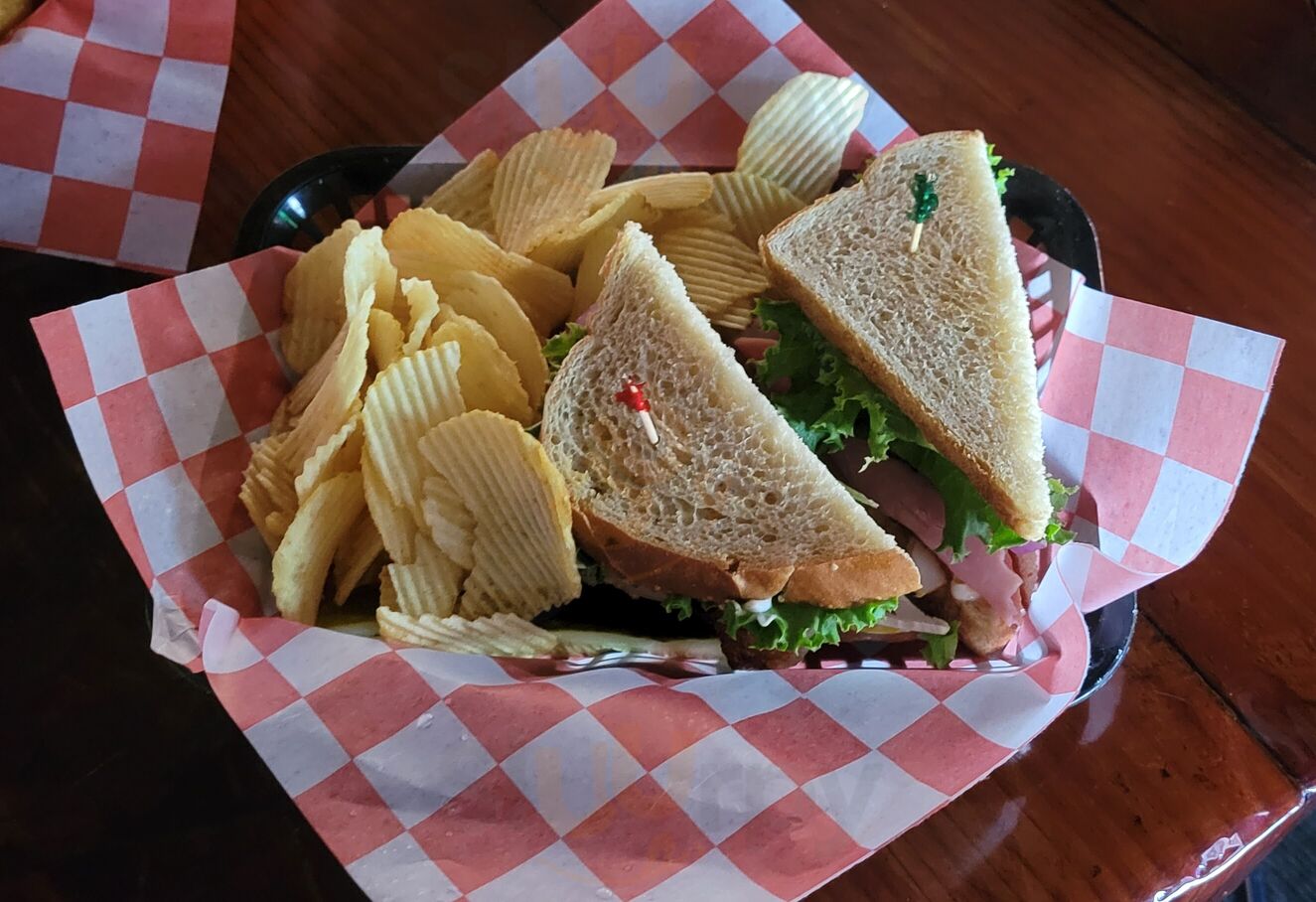 The Lair Bar & Grill