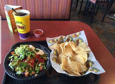 Moe's