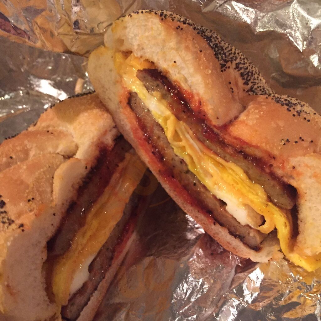 Baymen's Deli & Pizza