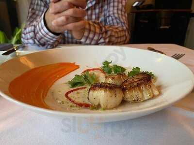 Detente Restaurant And Wine Bar