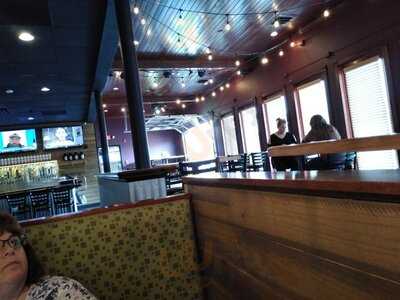 Magic Tree Pub & Eatery