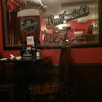 Finn's Irish Pub