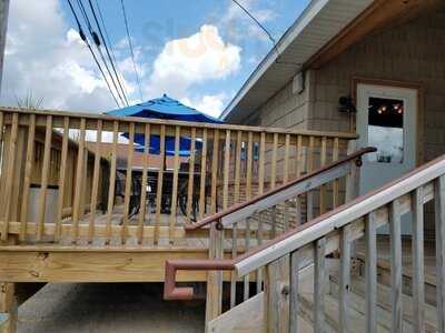 Bj's Restaurant - Photo 8