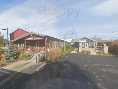 The Bearded Dogg Lounge