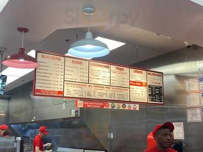 Five Guys - Photo 7