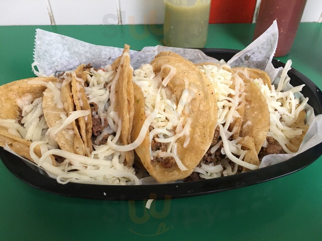 El Famous Burrito