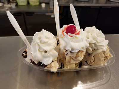 Mccool's Ice Cream Parlour