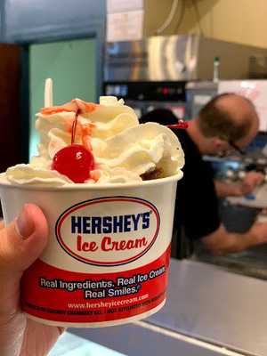 Mccool's Ice Cream Parlour