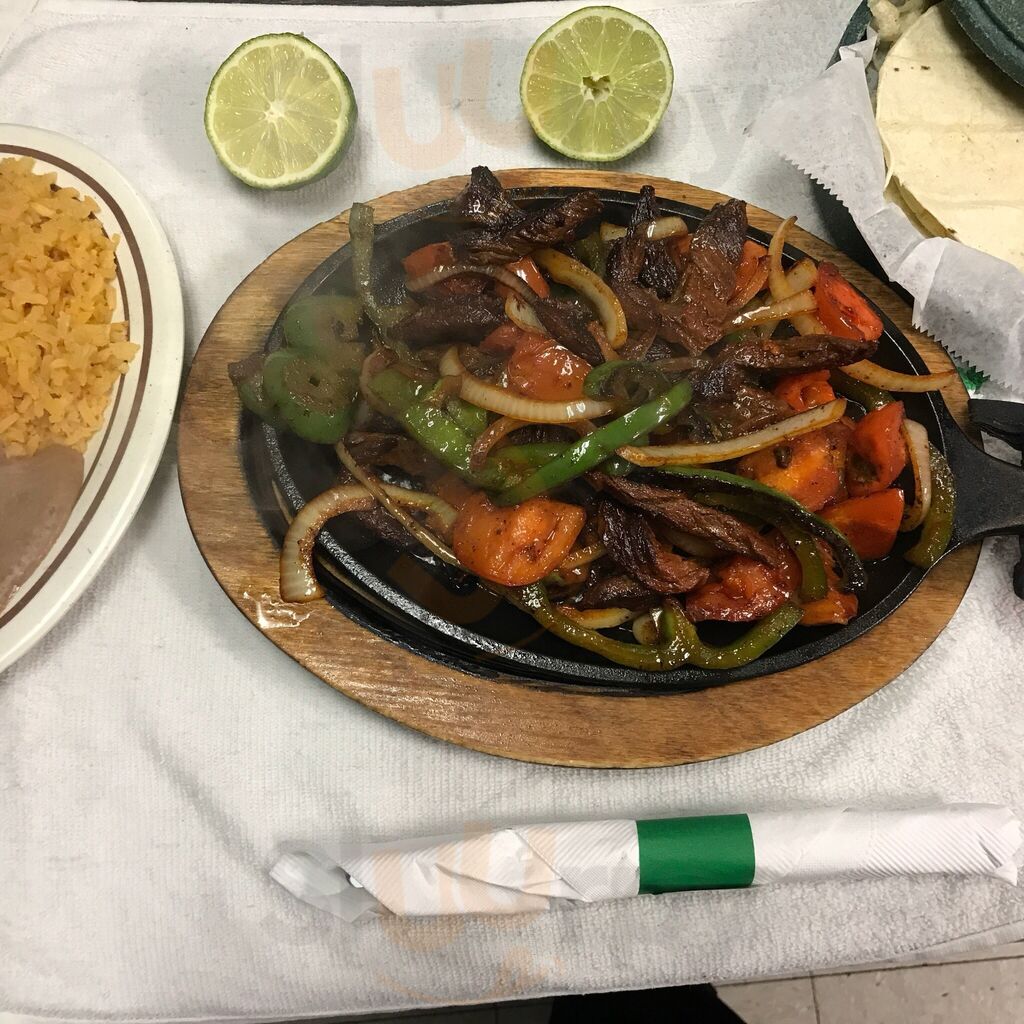 El Tesoro Restaurant