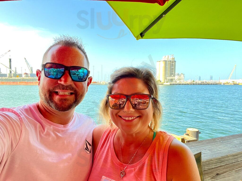 Rusty's Seafood And Oyster Bar