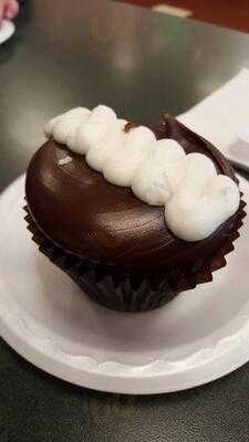 Smallcakes Cupcakery