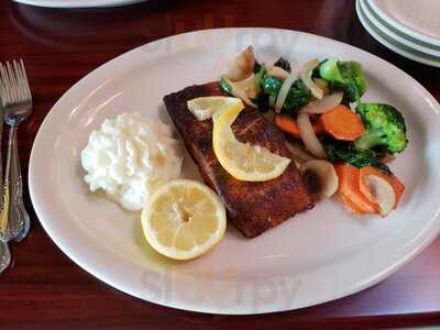 Rocco's Tuscany Bar And Grill