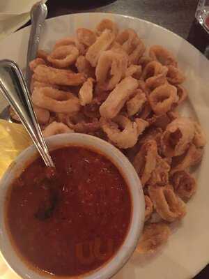 Rocco's Tuscany Bar And Grill