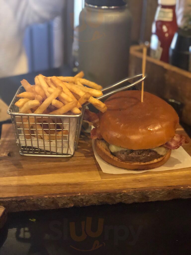 Fire Rock Burgers & Brews