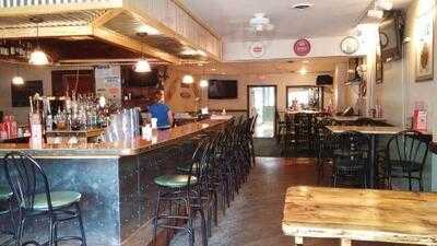 Cap'n Morgans Sports Bar & Grill