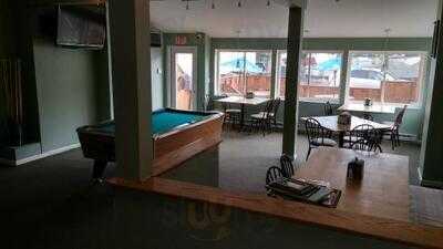 Cap'n Morgans Sports Bar & Grill