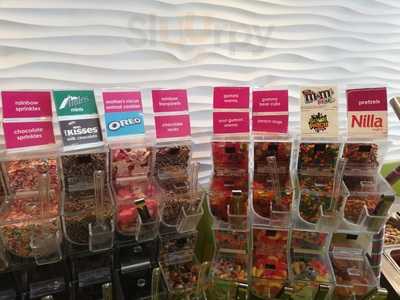 Menchie's Frozen Yogurt