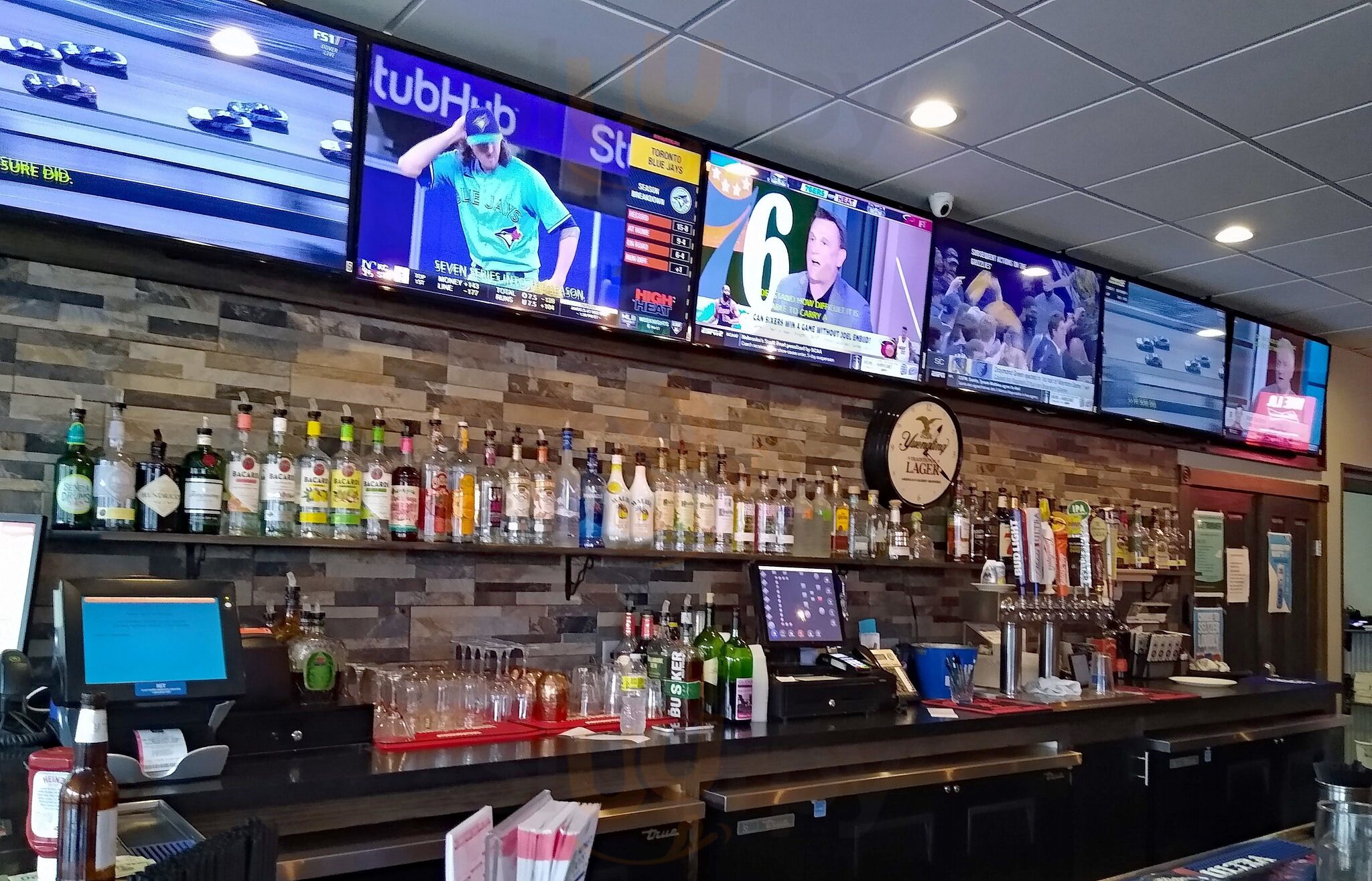 Nick’s Pub & Grille