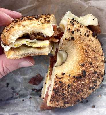 Bagel Zone Cafe & Grill