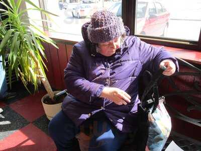 De Petrillo's Pizza & Bakery