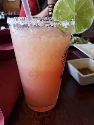 Delvino's Grill & Pasta House