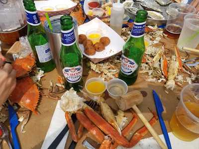 Tim's Rivershore Restaurant And Crabhouse