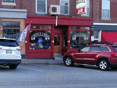 Rollie's Bar And Grill