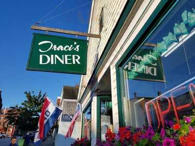 Tracis Diner
