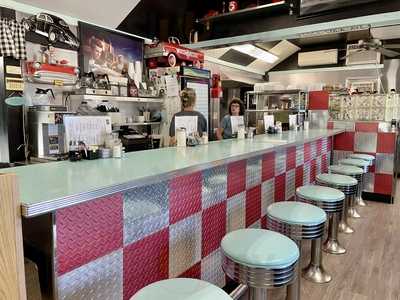 Rick & Dee's Restaurant