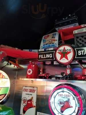 Rick & Dee's Restaurant