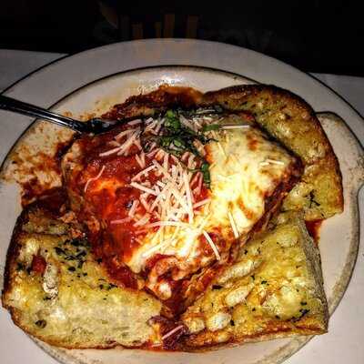 Tomatoes Italian Bar & Grille