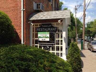 The Pit Under The Tunnicliff Inn