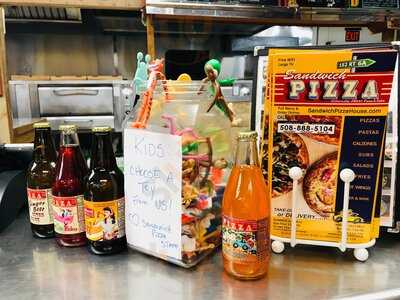 Sandwich Pizza House