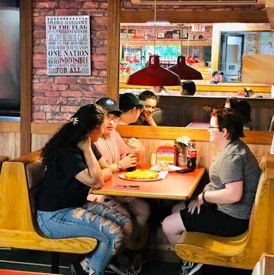 Sandwich Pizza House