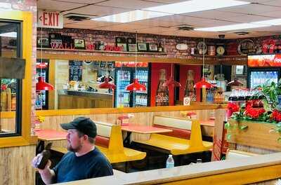 Sandwich Pizza House