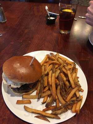 Knighthawk Burger Bistro