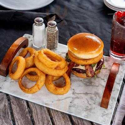 Knighthawk Burger Bistro