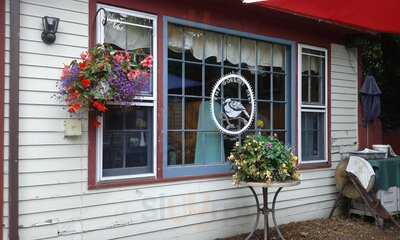 The Gourmet Deli & Cafe