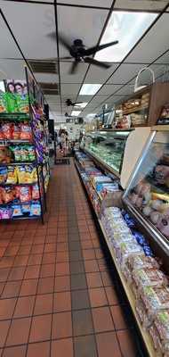 Parkville Plaza Delicatessen