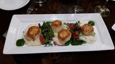 Lone Wolf Restaurant And Lounge