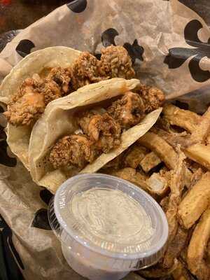 Guidry's Cruisin Cajun Crawfish