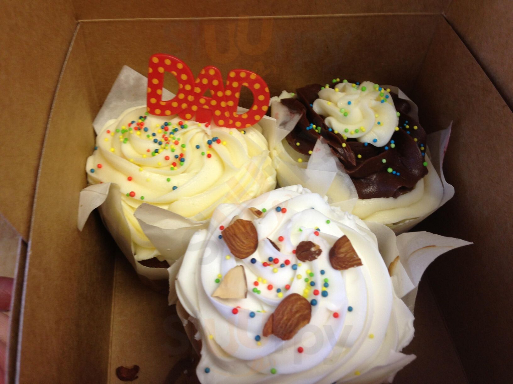 Love Bugs Bakery