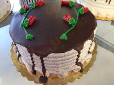 Tony & Vinnies Italian Bakery & Deli